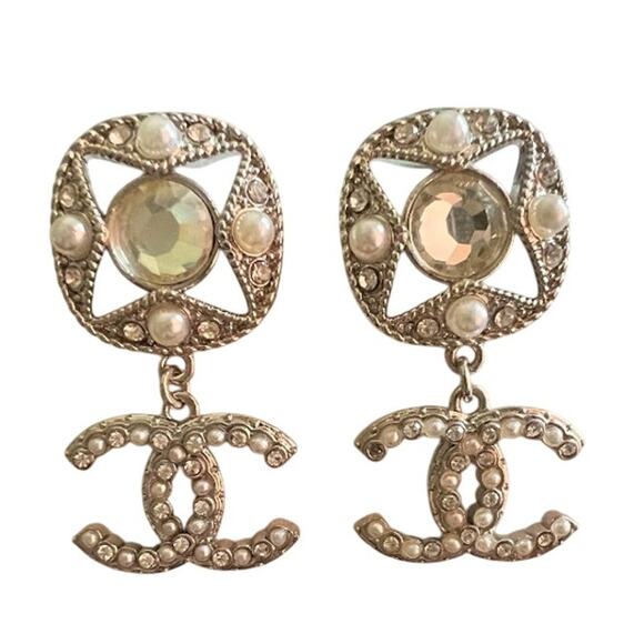 Chanel Silver Crystal Square Stud Dangle Pearl CC Earrings Fall 2021 (CCXX020) - Picture 1 of 4
